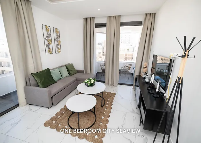 Lazuli & Seaview Apartmán *